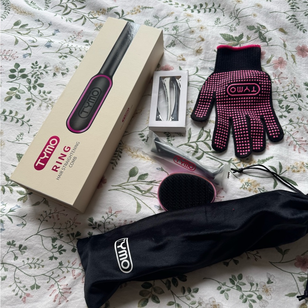 New!  Tymo Ring Hair Straightening Comb. 
Used once, in perfect condition